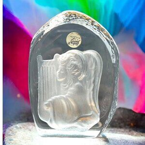 Cristal DArques Bas Relief Angel Christmas Figurine 24% Lead Crystal 4.5" X 3.5"
